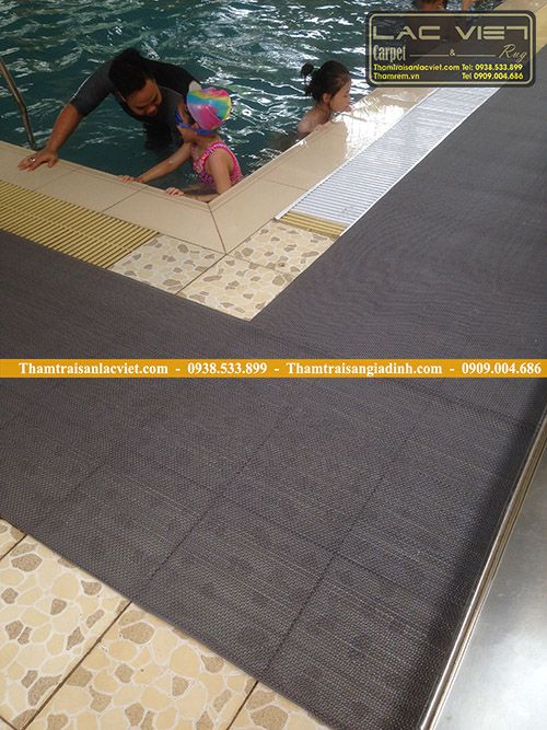 Thảm nhựa lưới trải bể bơi chống trơn trượt