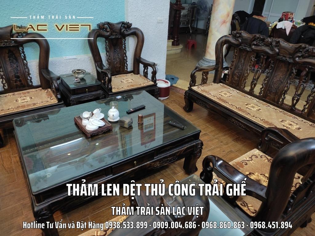 tham-trai-san-lac-viet-com-tham-lot-ghe (1)