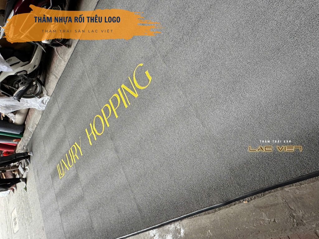 tham-nhua-roi-logo-sanh-lon